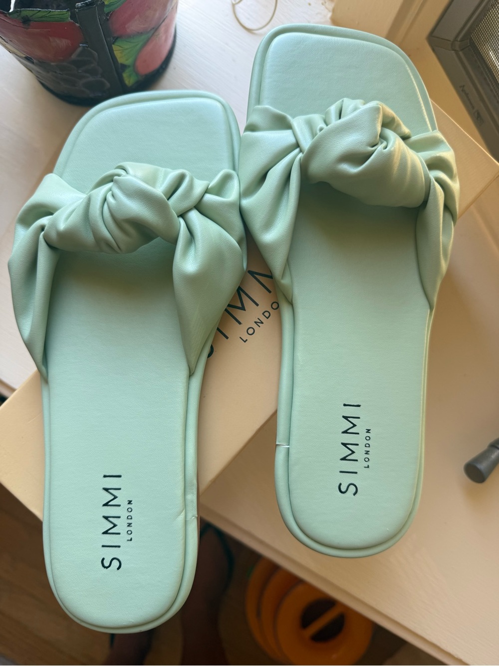 SIMMI London Xantia Mint Green Knot Slide Sandals NWT Size US 7 / EU 38